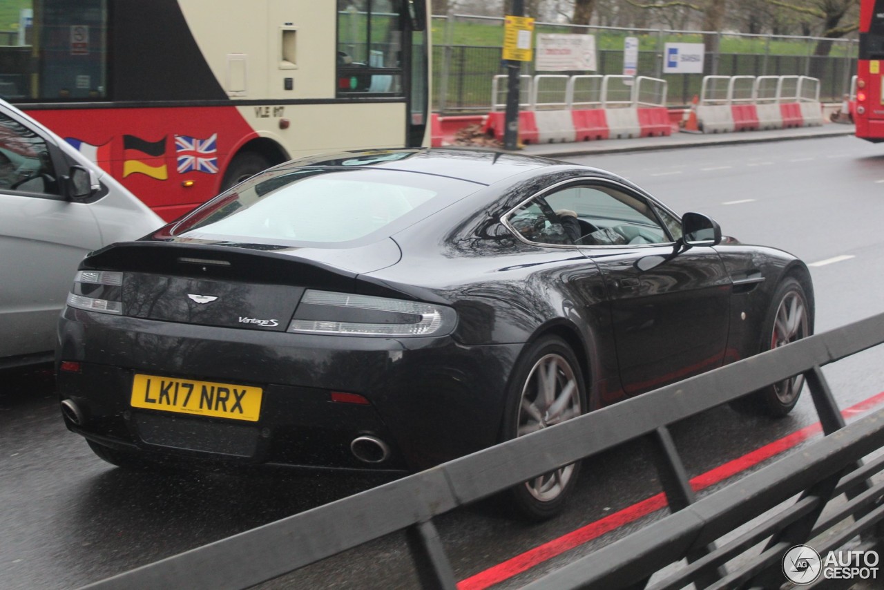 Aston Martin V8 Vantage S