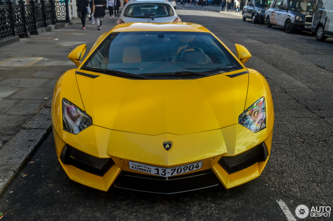 Lamborghini Aventador LP700-4