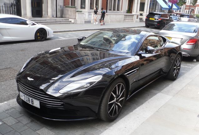 Aston Martin DB11