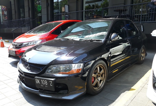 Mitsubishi Lancer Evolution IX GSR