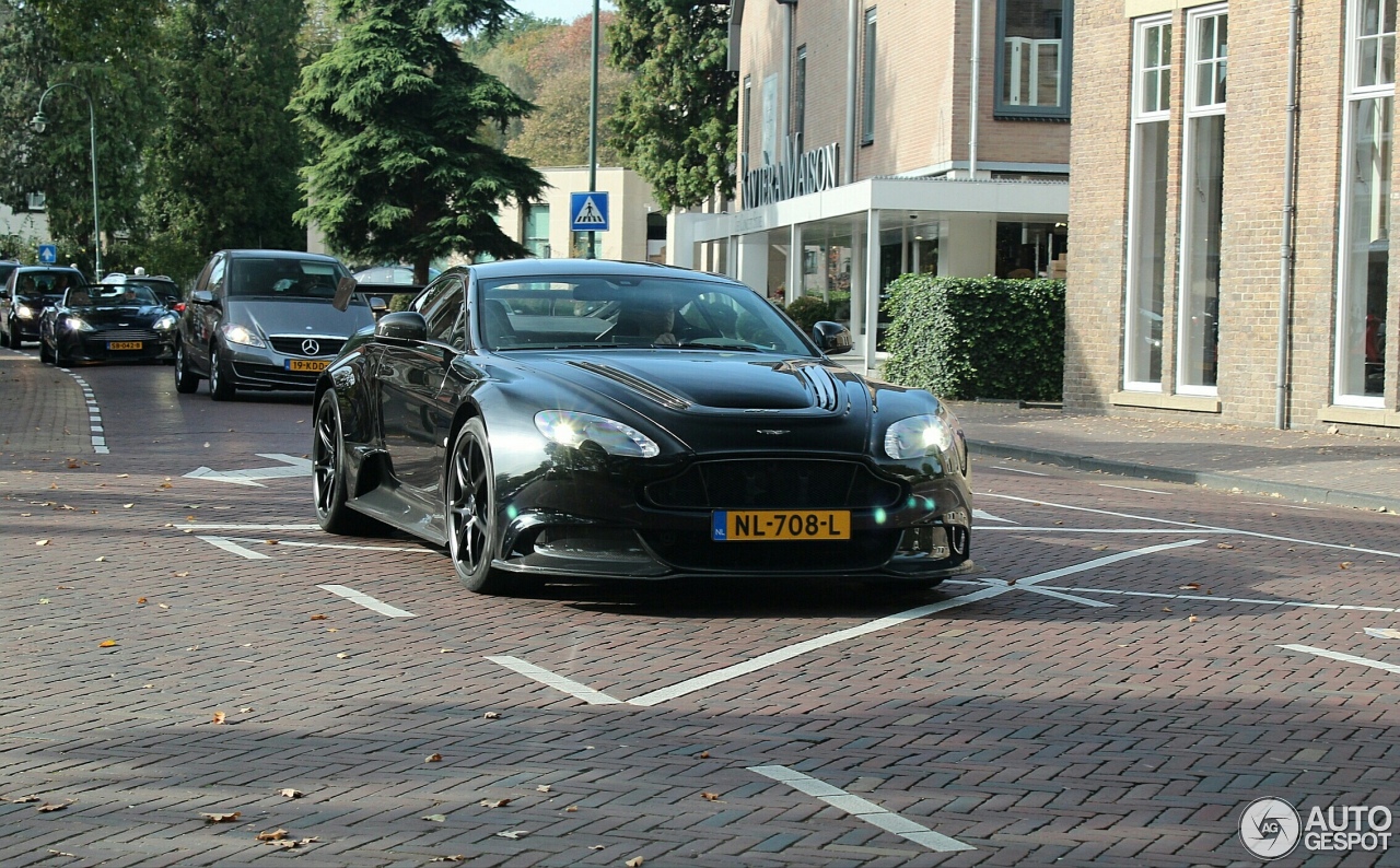 Aston Martin Vantage GT12