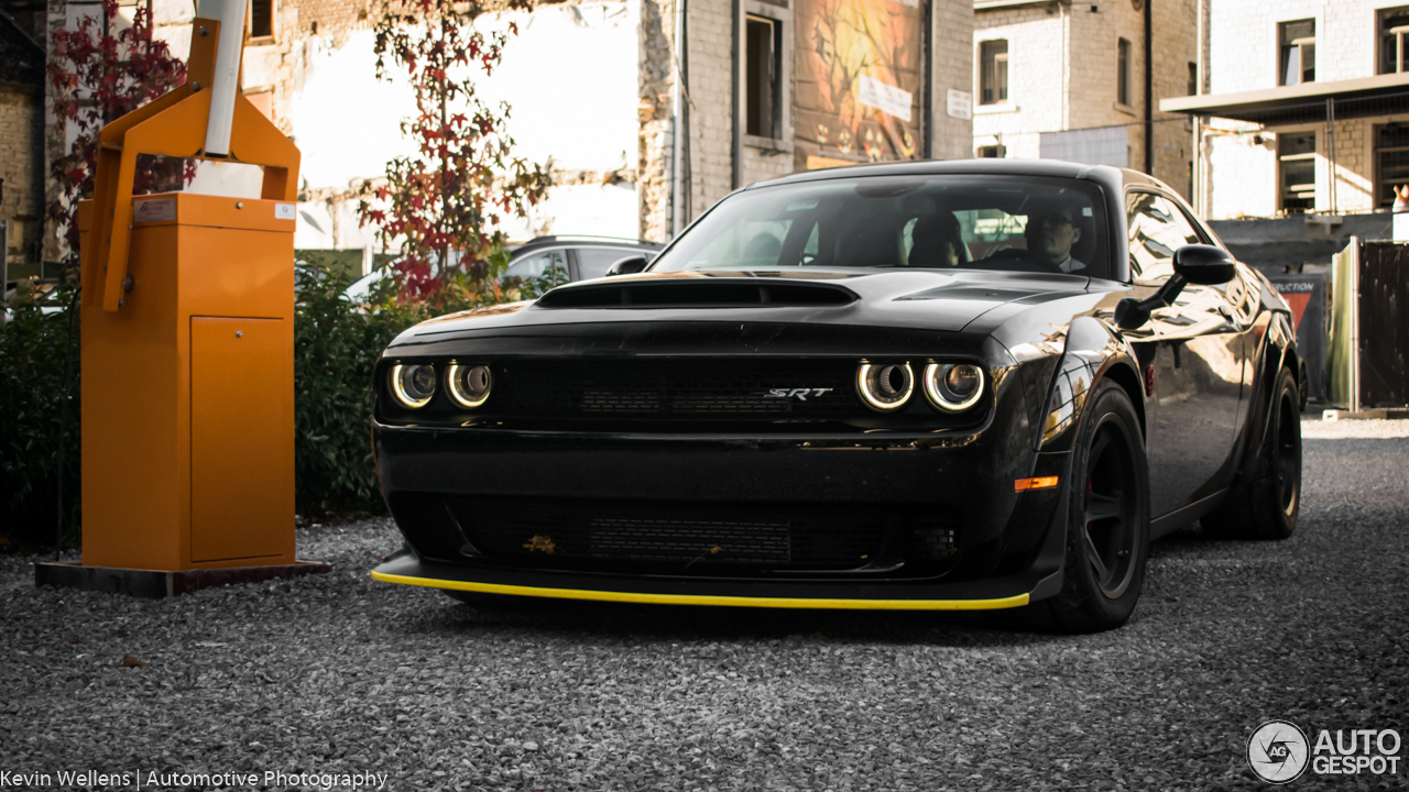 Dodge Challenger SRT Demon