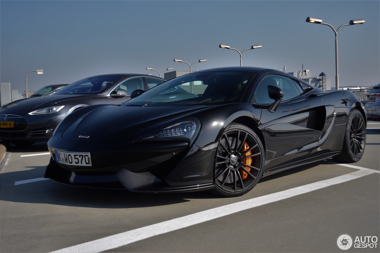 McLaren 570S