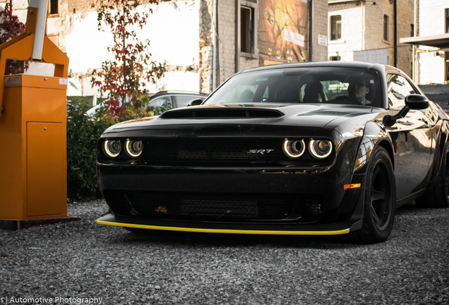 Dodge Challenger SRT Demon