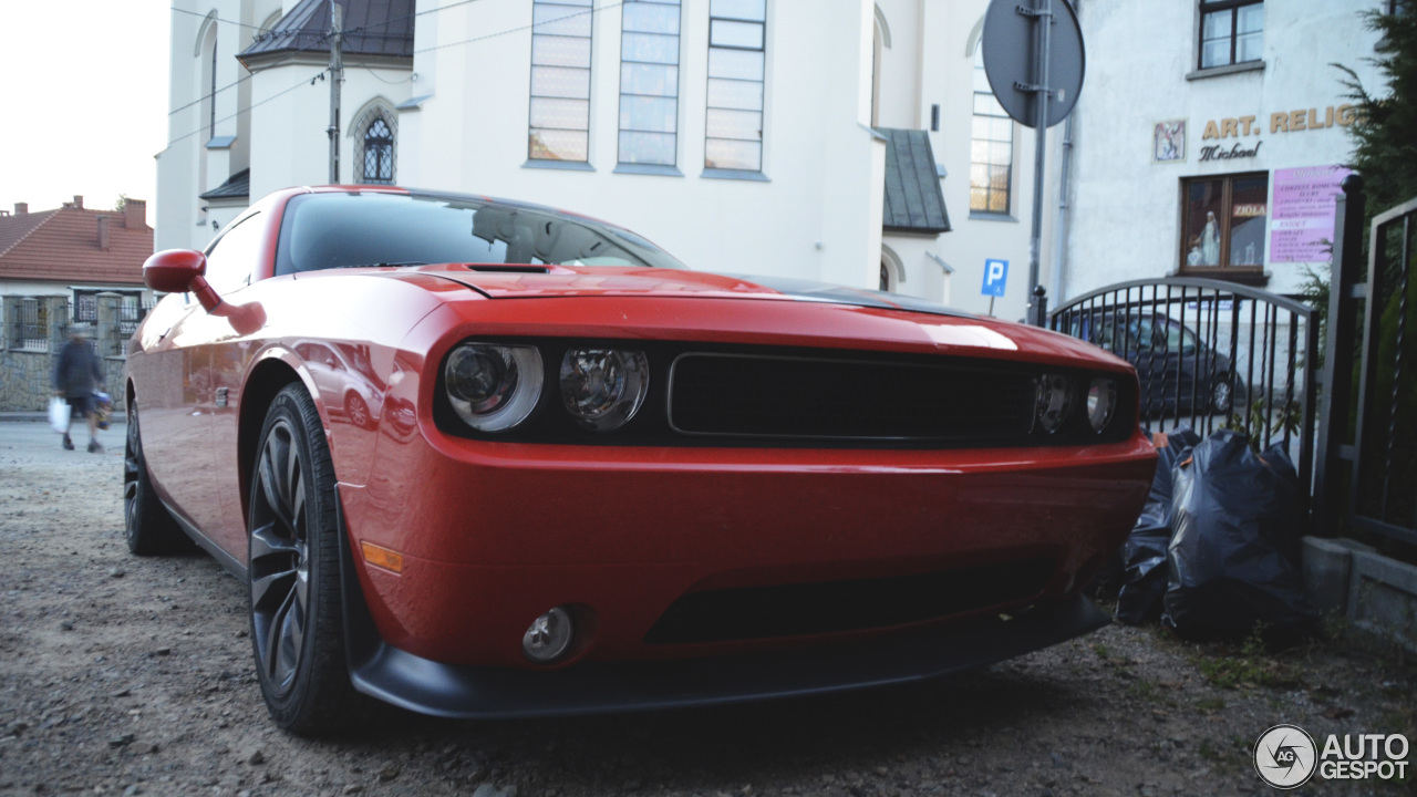 Dodge Challenger SRT-8 392