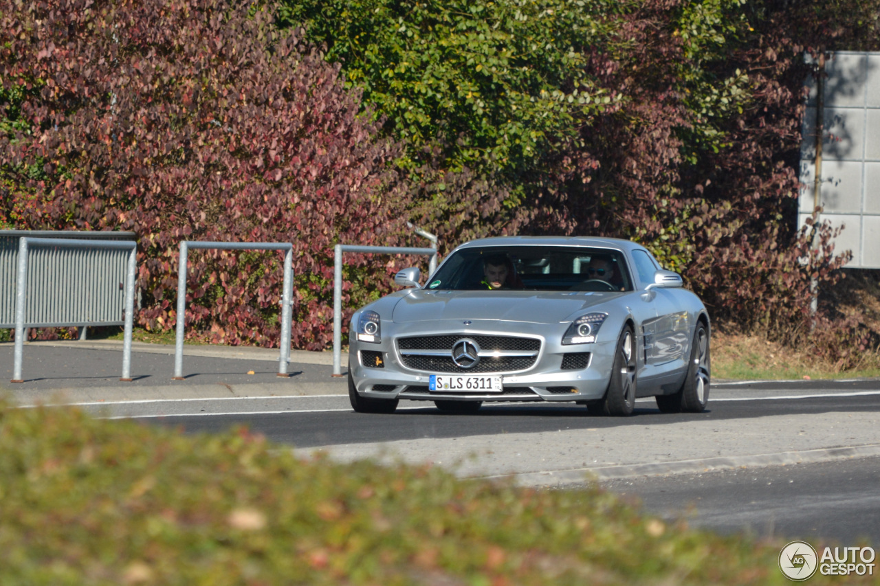 Mercedes-Benz SLS AMG