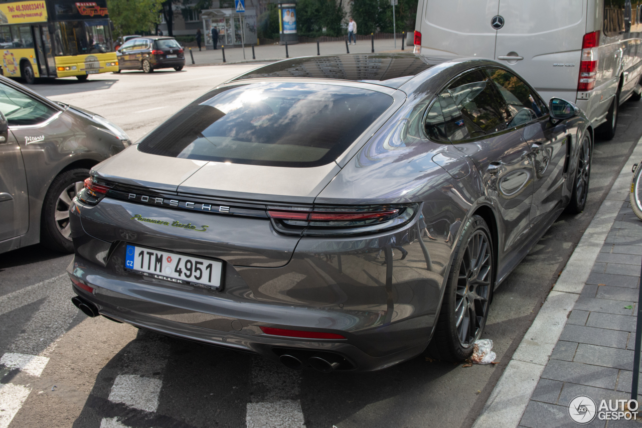 Porsche 971 Panamera Turbo S E-Hybrid