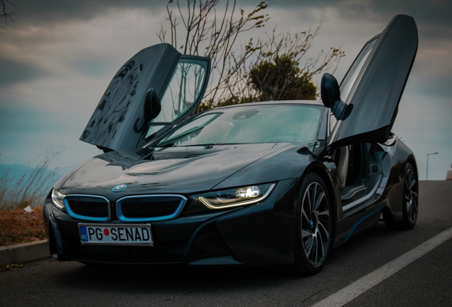 BMW i8