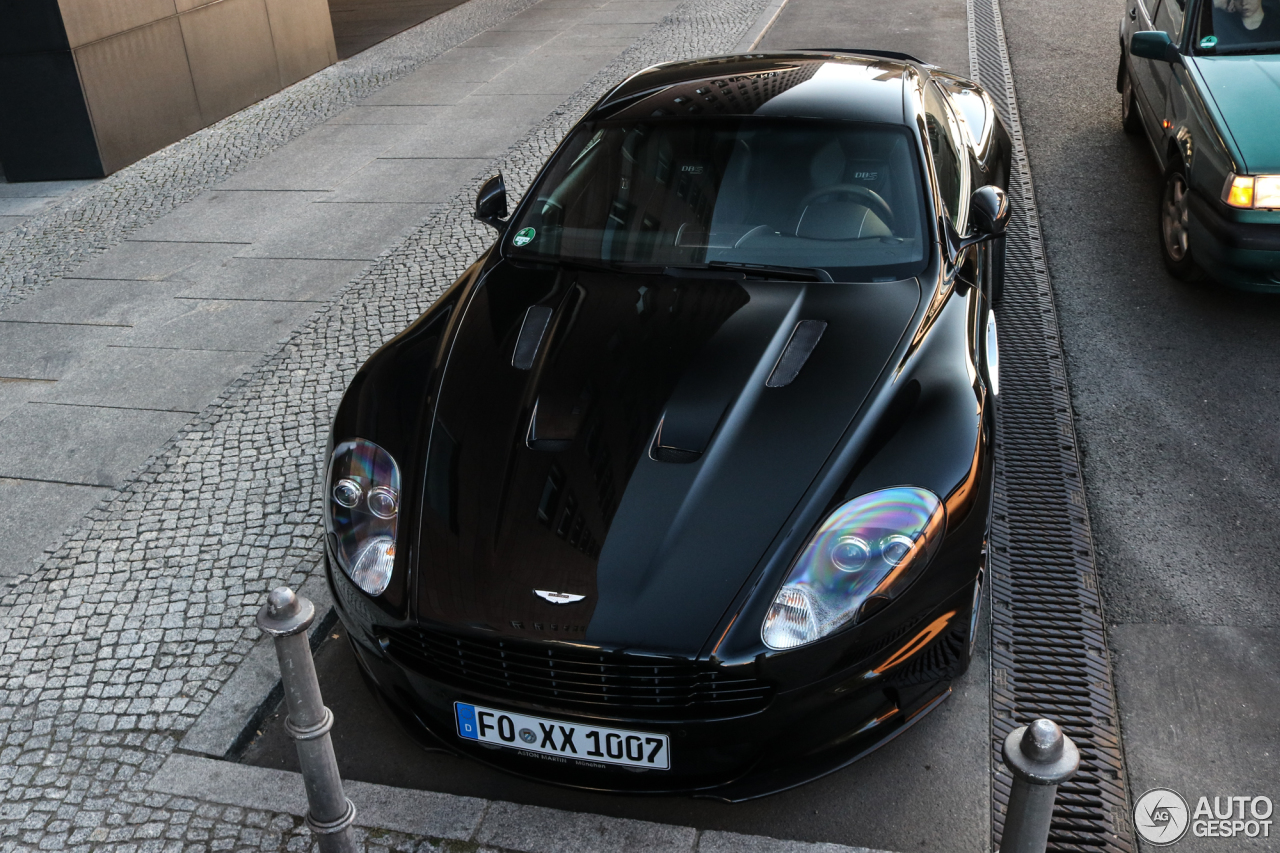 Aston Martin DBS Carbon Black Edition