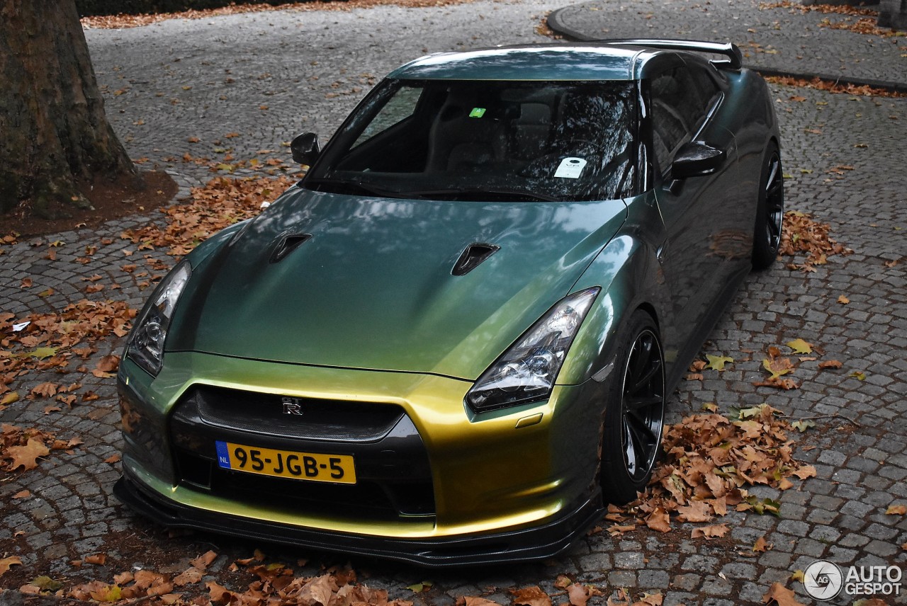 Nissan GT-R