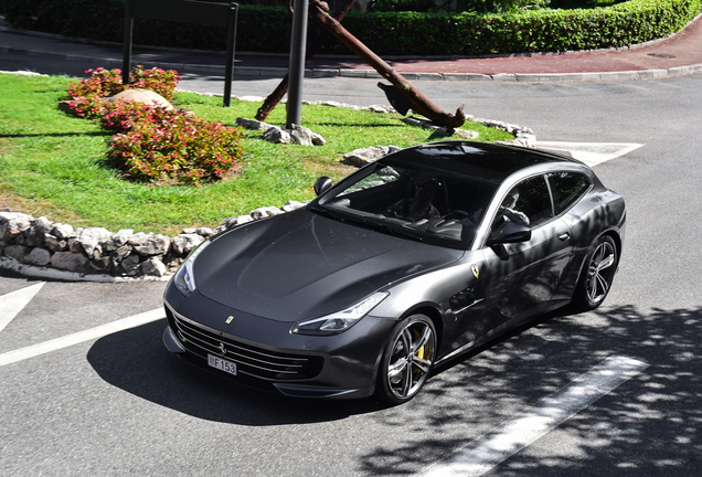 Ferrari GTC4Lusso