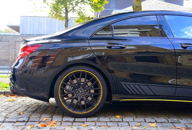 Mercedes-AMG CLA 45 C117 Yellow Night Edition