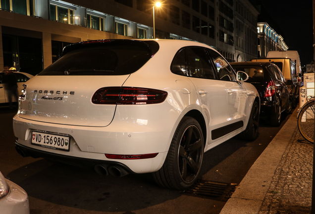 Porsche 95B Macan GTS