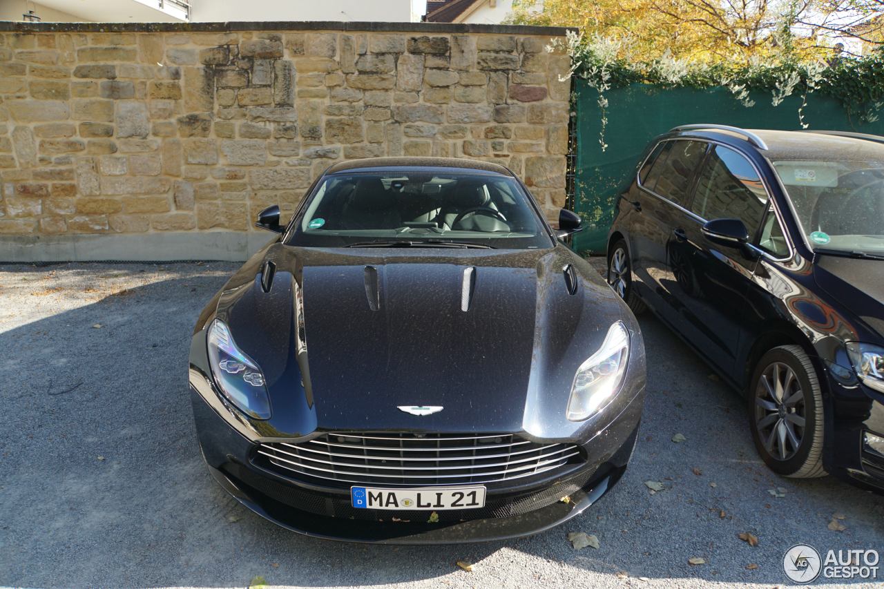 Aston Martin DB11