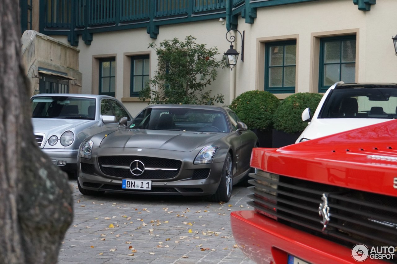 Mercedes-Benz SLS AMG