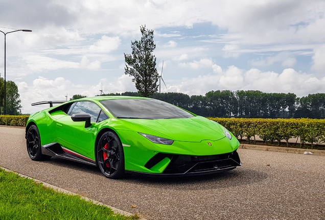 Lamborghini Huracán LP640-4 Performante