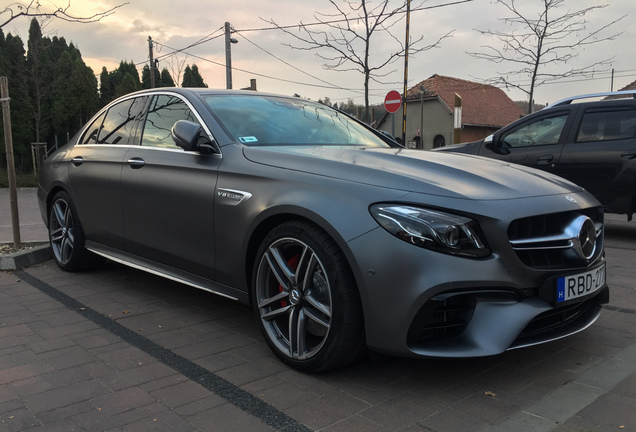 Mercedes-AMG E 63 S W213