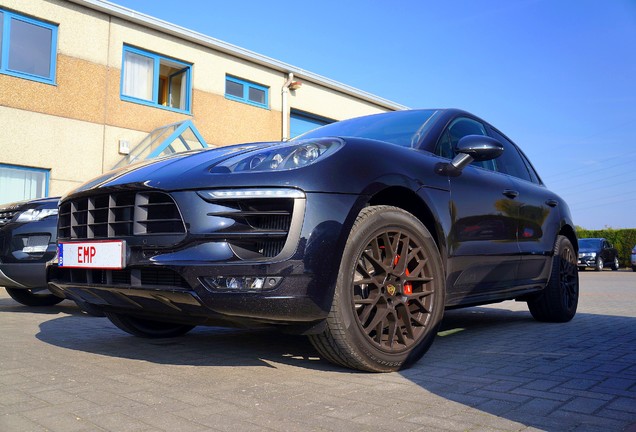 Porsche 95B Macan GTS