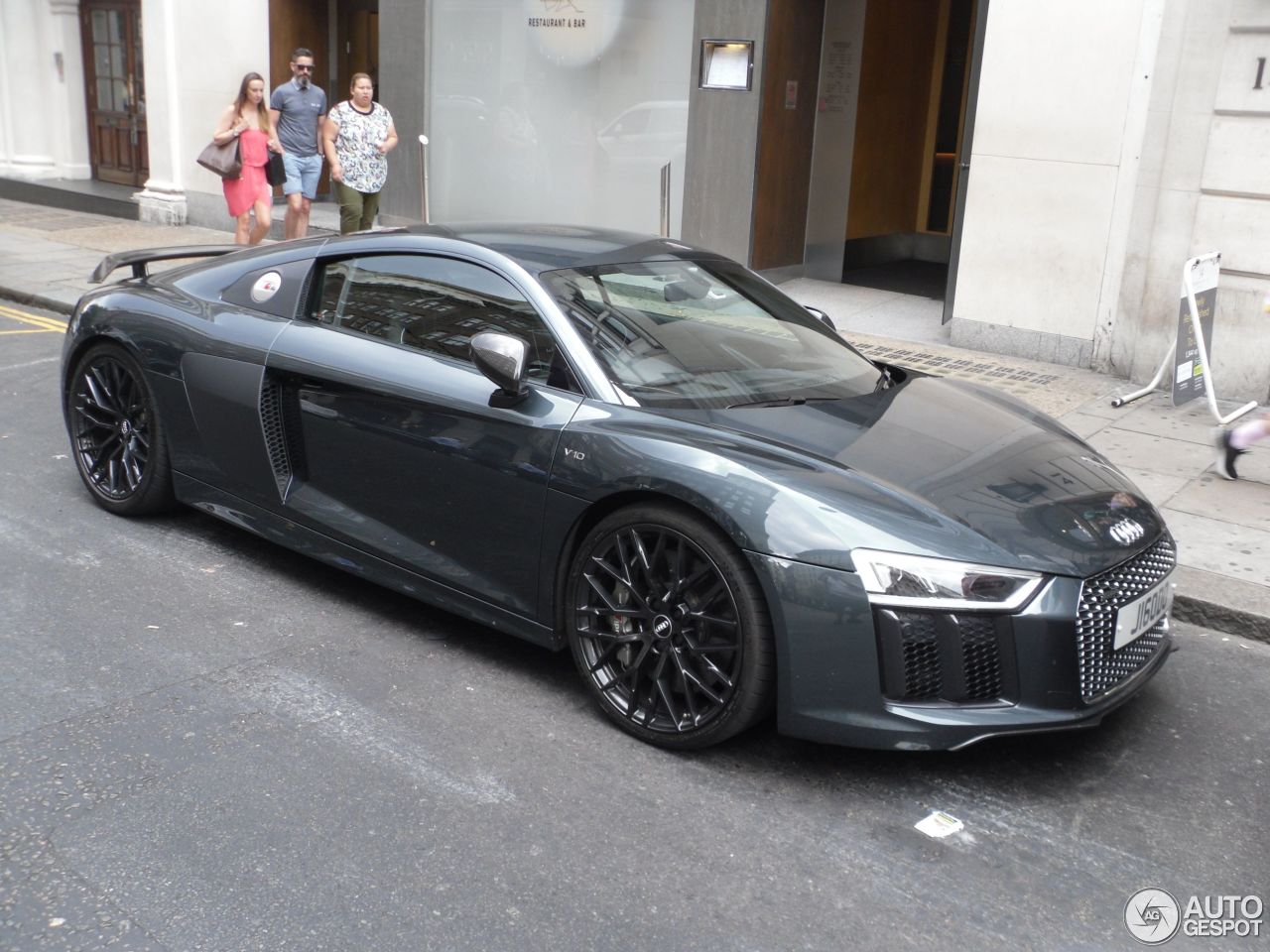 Audi R8 V10 Plus 2015