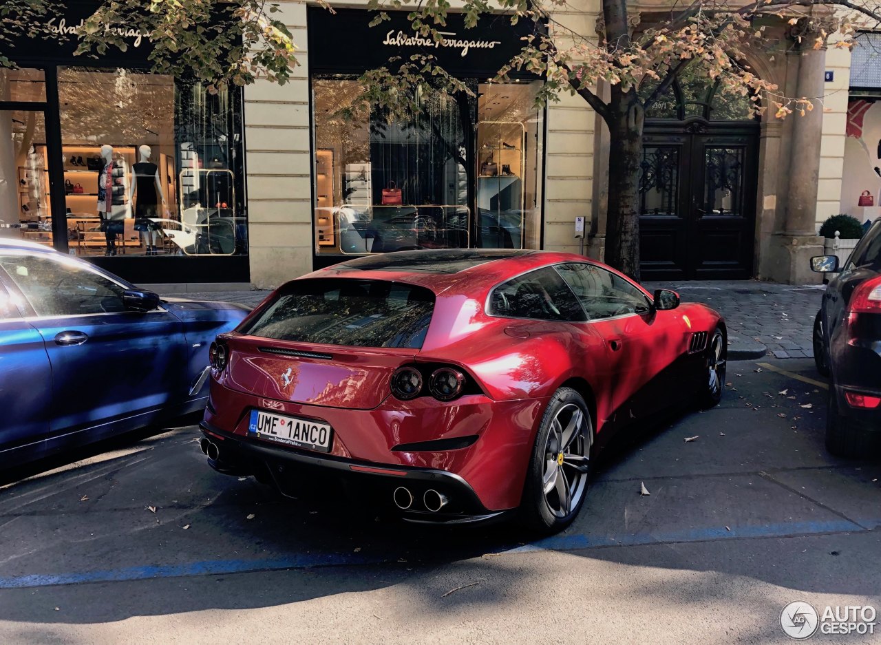 Ferrari GTC4Lusso