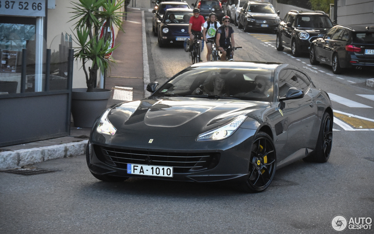 Ferrari GTC4Lusso