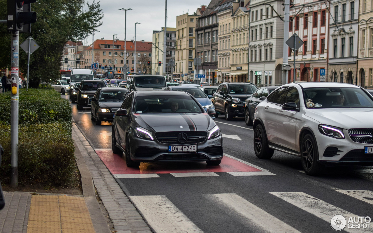 Mercedes-AMG A 45 W176 2015