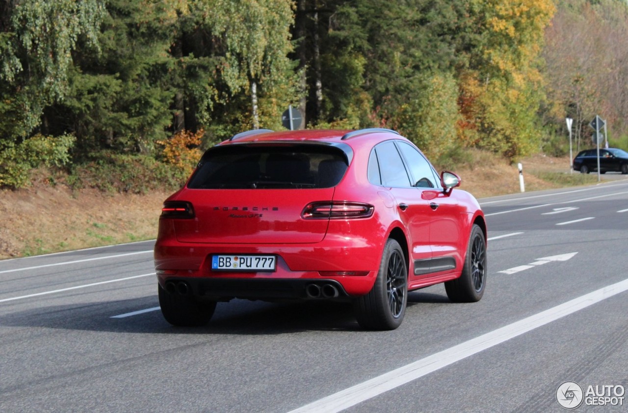 Porsche 95B Macan GTS