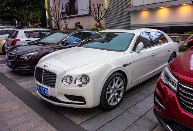 Bentley Flying Spur V8 S