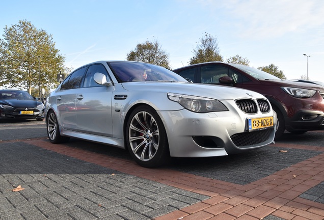 BMW M5 E60 2005