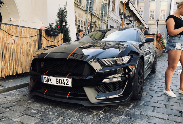 Ford Mustang Shelby GT350 2015