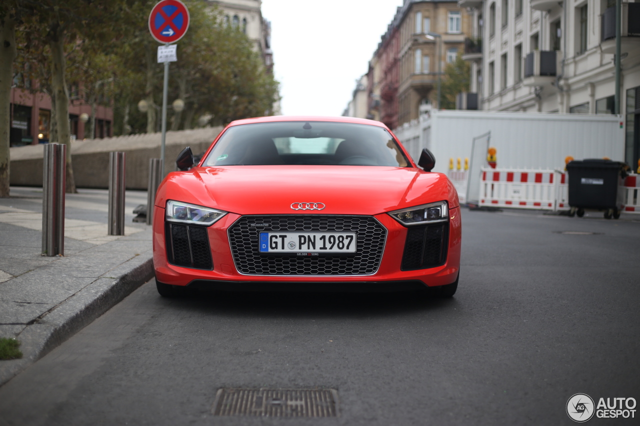 Audi R8 V10 Plus 2015