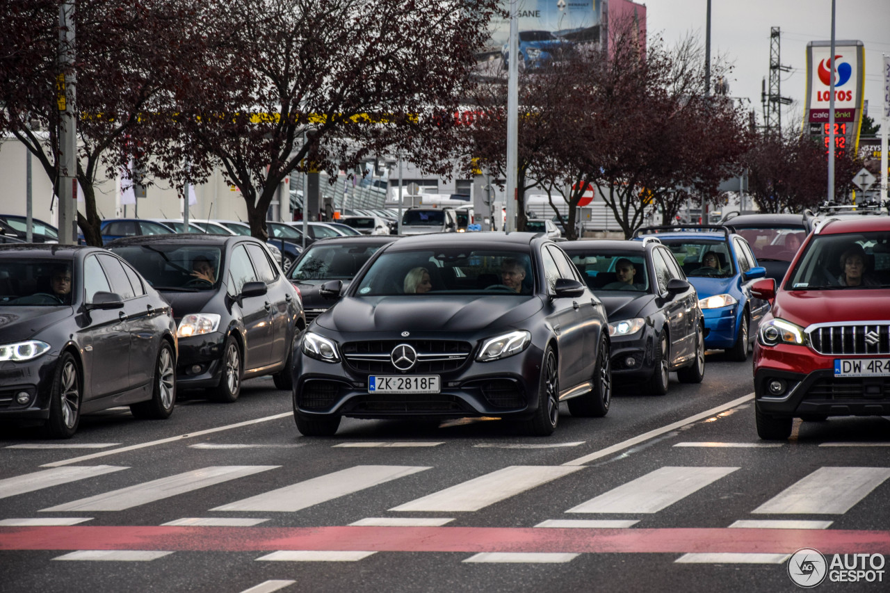 Mercedes-AMG E 63 S W213