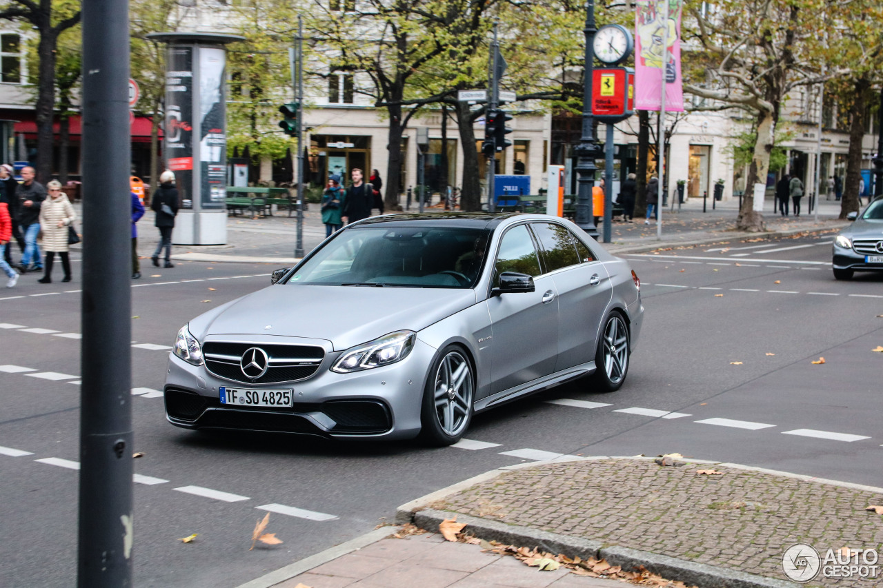 Mercedes-Benz E 63 AMG W212 V8 Biturbo