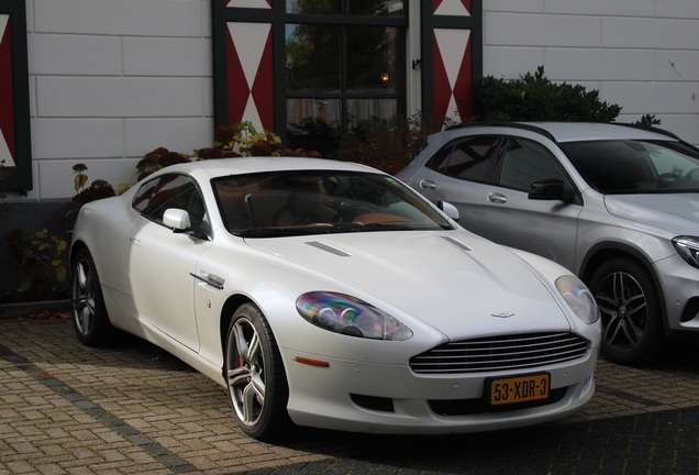 Aston Martin DB9