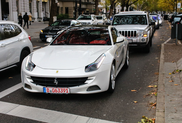 Ferrari FF