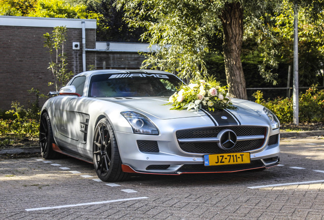 Mercedes-Benz Renntech SLS AMG