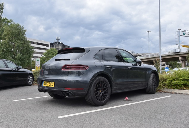 Porsche 95B Macan GTS