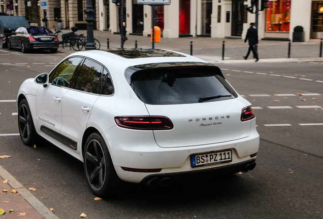 Porsche 95B Macan Turbo