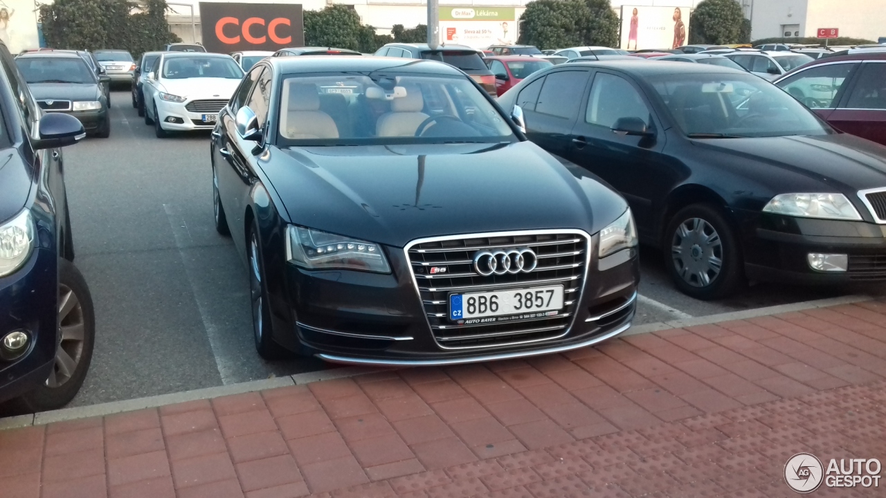 Audi S8 D4