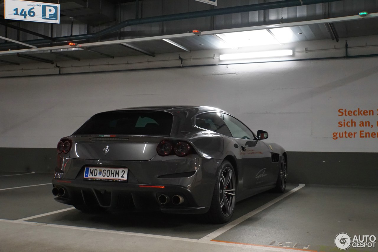 Ferrari GTC4Lusso