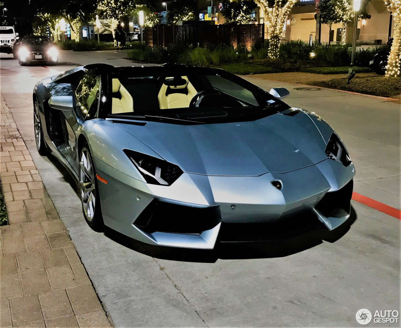 Lamborghini Aventador LP700-4 Roadster