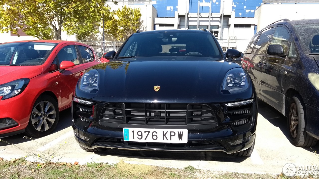 Porsche 95B Macan GTS