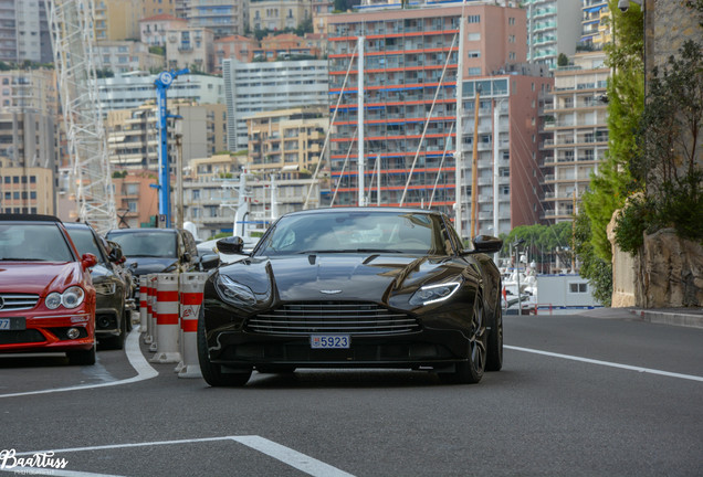 Aston Martin DB11