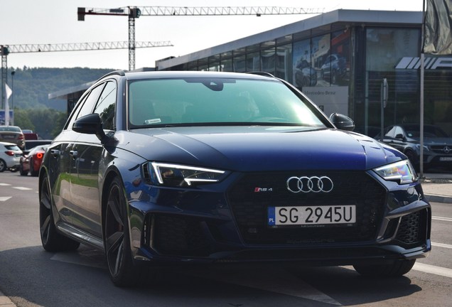 Audi RS4 Avant B9