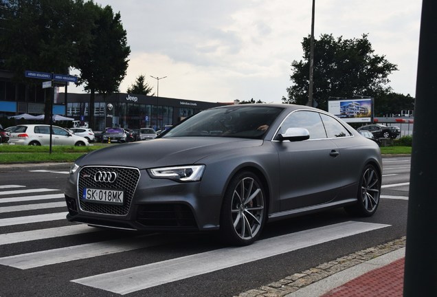 Audi RS5 B8 2012