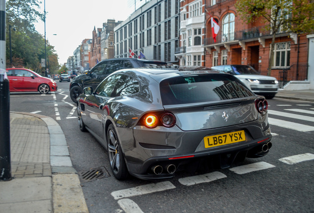 Ferrari GTC4Lusso