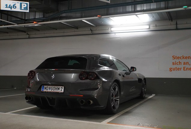 Ferrari GTC4Lusso