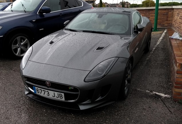 Jaguar F-TYPE R AWD Coupé