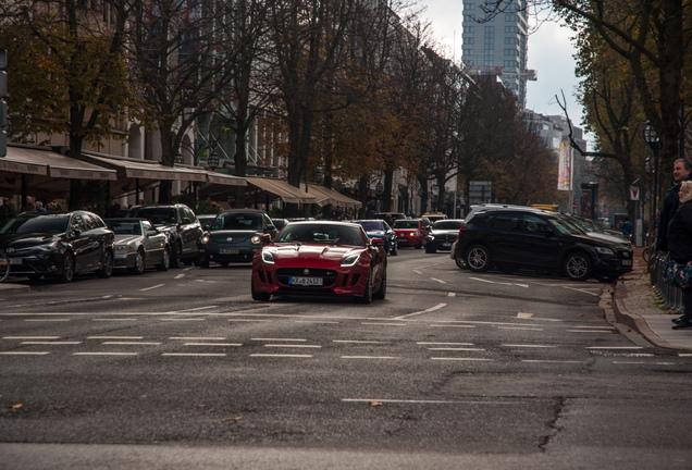 Jaguar F-TYPE R Coupé