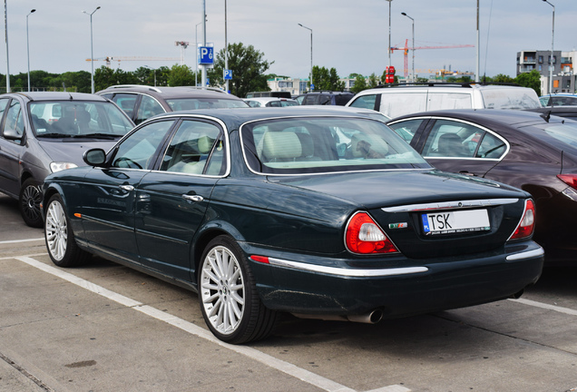 Jaguar XJR